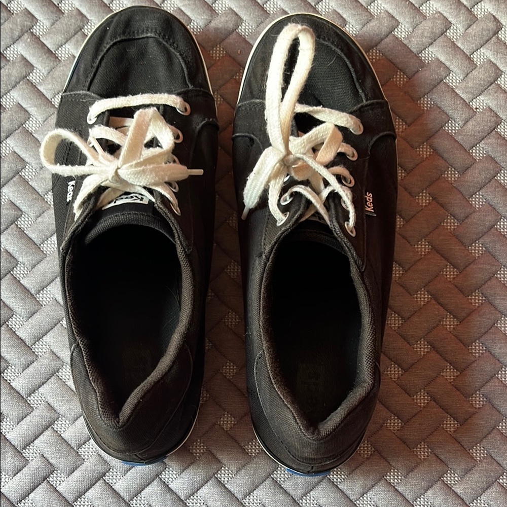 Keds Black and White Canvas Sneakers Classic Style wide